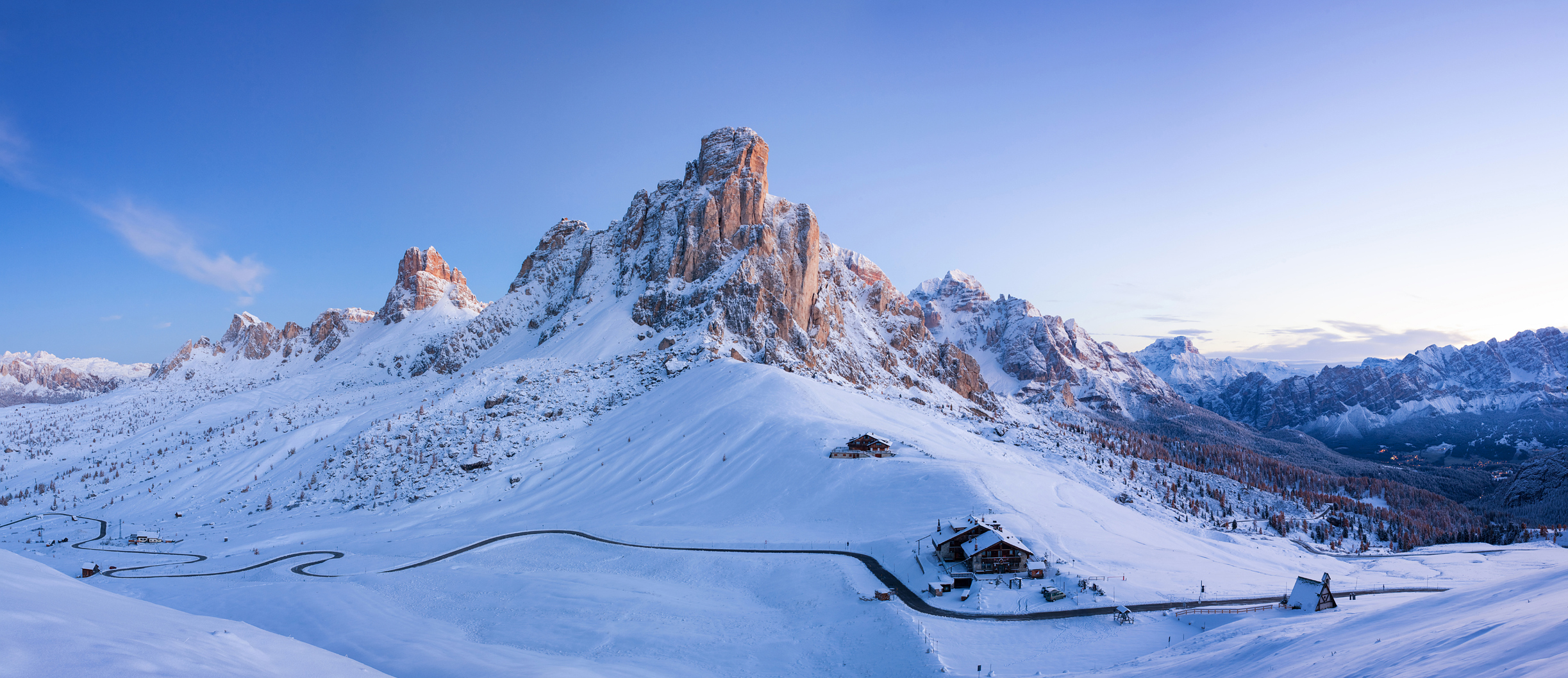 Paesaggio invernale del Passo Giau, Dolomiti, Italia